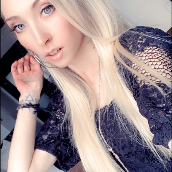 Bundle for an extra discount - Picture 1 of 2